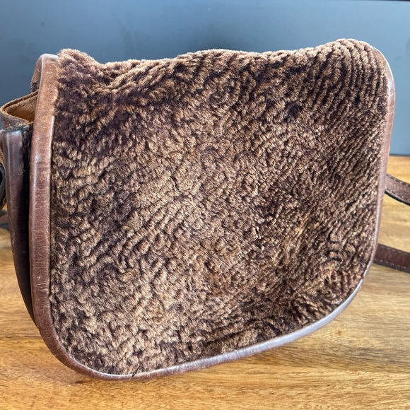 PATRICIA NASH laser cut Sherpa Collection La Cruz Saddle Bag Chocolate - Picture 2 of 5